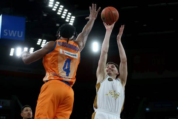 对英超和青 对英超和青