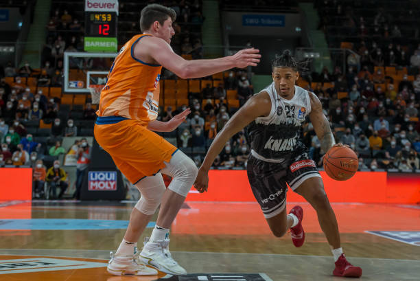 态看似占优 态看似占优