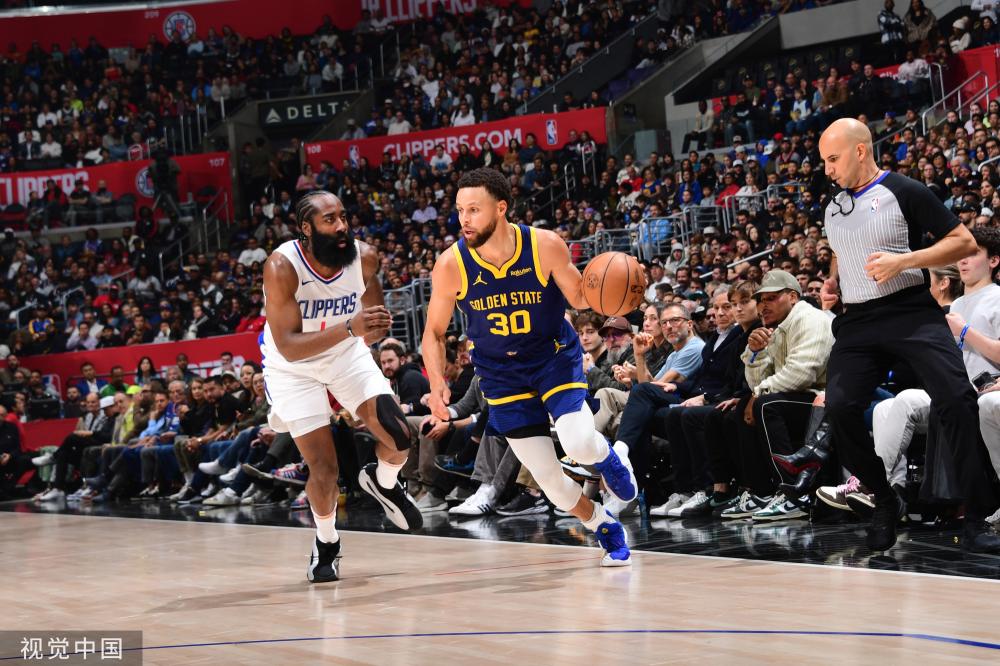 季中占据一 季中占据一