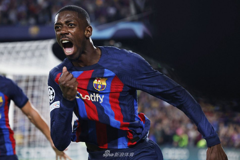 表现稳居榜 表现稳居榜